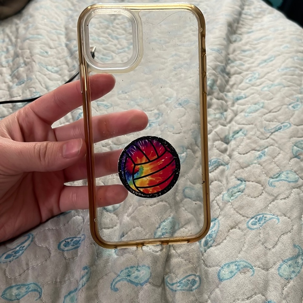 It’s good shape yellow coloring but can’t see on the phone